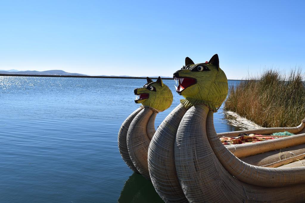 Uros Aruma Uro On Uros Floating Islands Puno Exterior photo