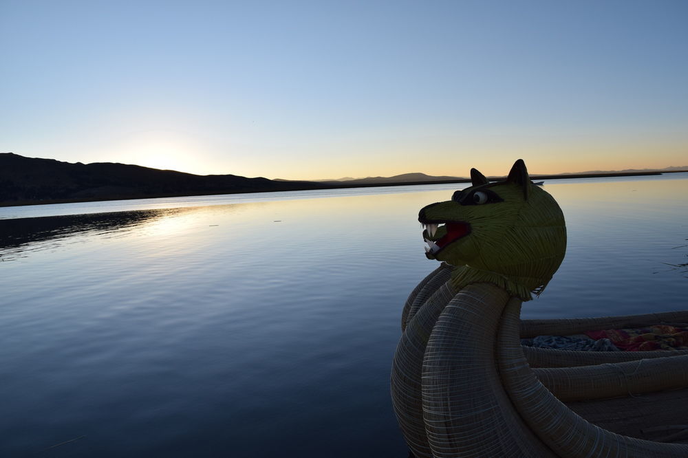 Uros Aruma Uro On Uros Floating Islands Puno Exterior photo