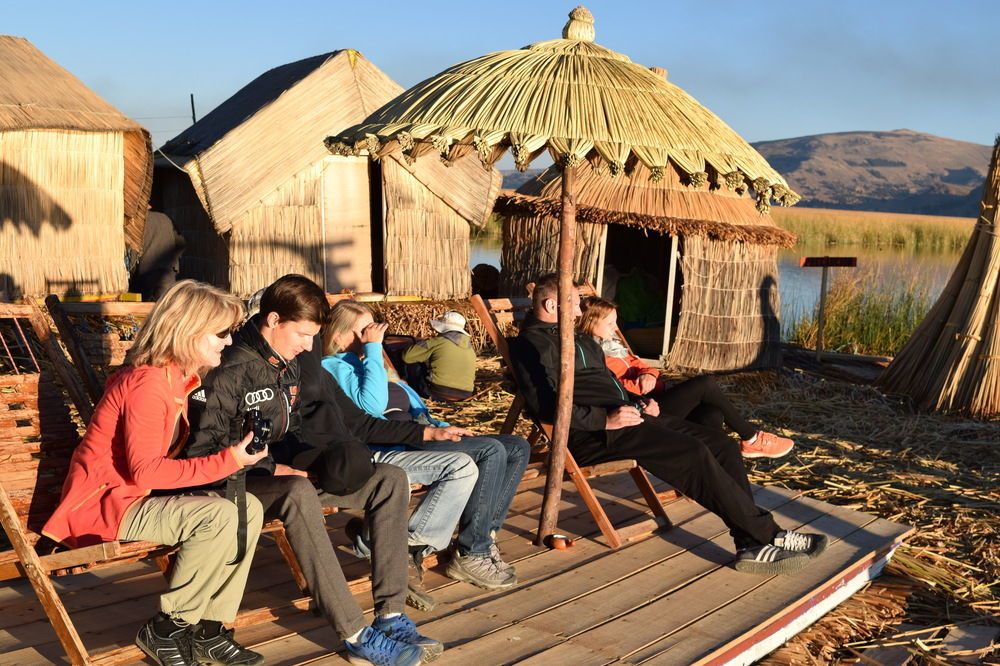 Uros Aruma Uro On Uros Floating Islands Puno Exterior photo